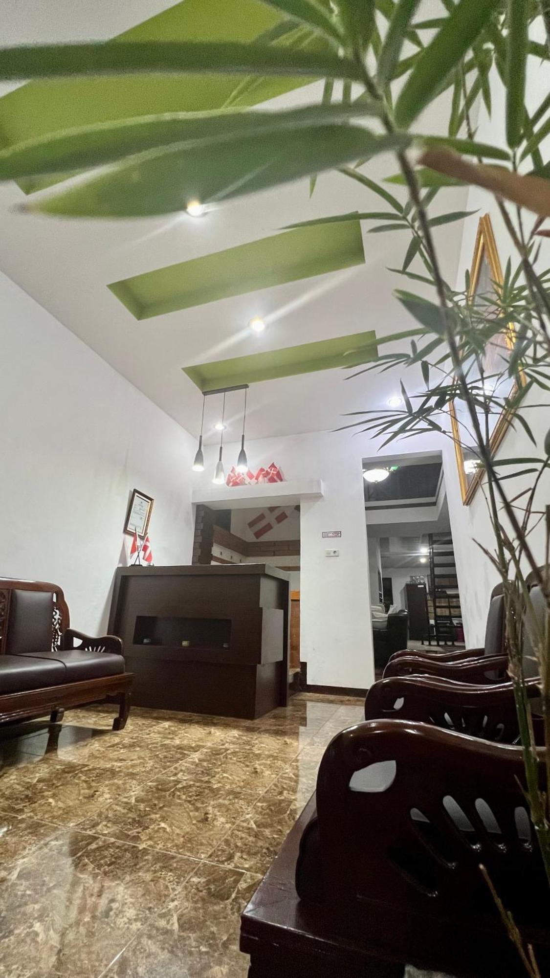 Villa Copenhagen Bukittinggi Εξωτερικό φωτογραφία
